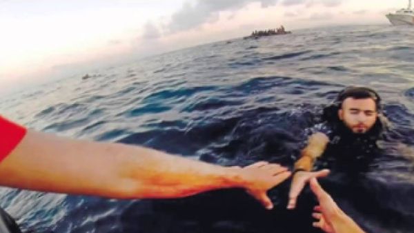 المعارضة تهاجم اللاذقية ومؤشرات على انهيار الهدنة