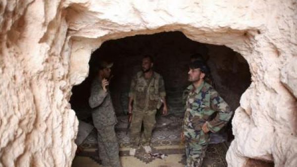 جنود من الجيش السوري
