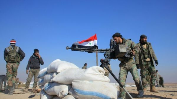 قوات النظام السوري تتقدم ببطء باتجاه مدينة تدمر الاثرية