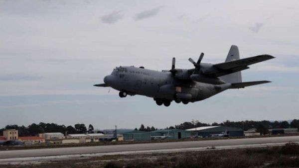 سقطت هذه الطائرة على الطريق السريع بعد وقت قصير من إقلاعها  