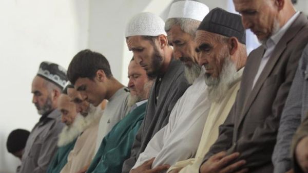 طاجيكستان: أحكام بالمؤبد وبـ 28 عاما على 13 زعيما إسلاميا