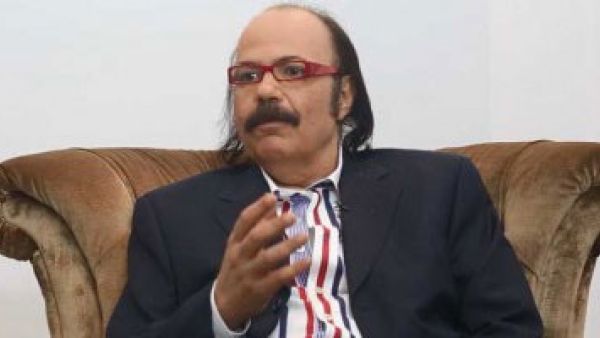 طلعت زكريا