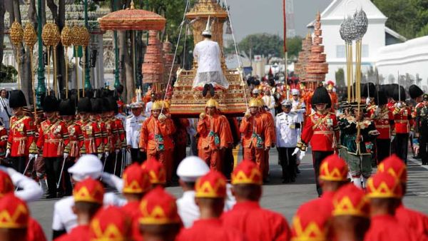  تخصيص مبلغ 90 مليون دولار للجنازة التي لم يسبق لها مثيل في تايلاند