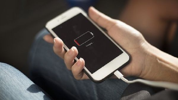 There are things you should never do while charging your smartphone. Here are some of them. (Pixabay)
