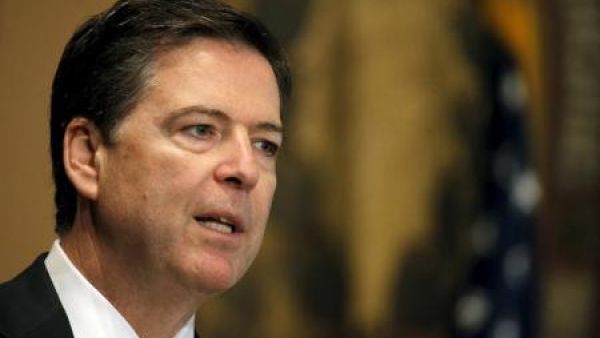 جيمس كومي مدير مكتب التحقيقات الاتحادي (إف.بي.آي)
