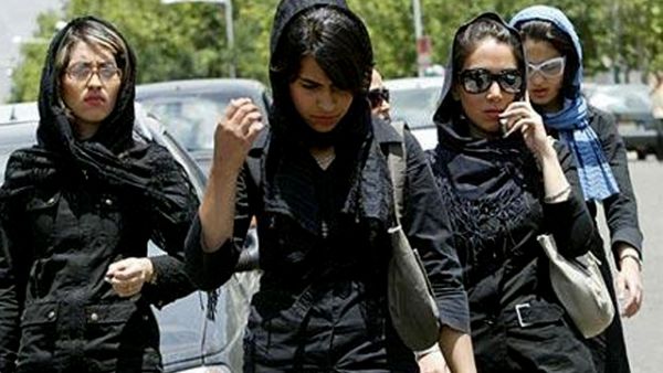 تعيين 7 آلاف مخبر مدني لمحاربة "المنكر" في طهران
