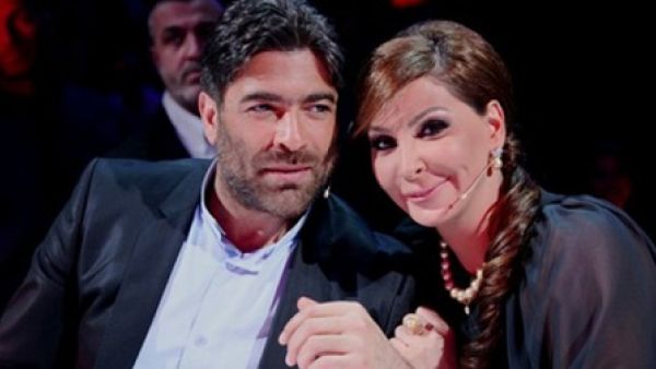 إليسا تهنئ كفوري بقدوم مولودته الجديدة 