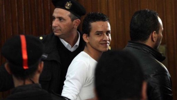 معتقل التيشرت