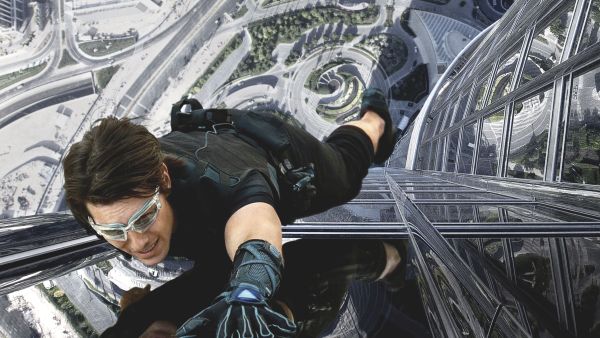 Tom Cruise performing one of his scariest stunts yet at Dubai's Burj Khalifa in Mission Impossible 5. (Theassemblycut.com)
