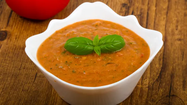 حساء الطماطم من ألذ الاطباق وأكثرها فائدة (shutterstock.com)