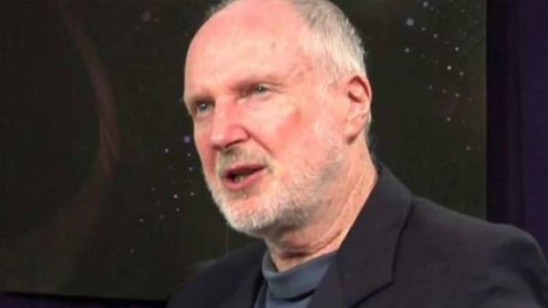 غراهام ايه فولر - المسؤول السابق في وكالة المخابرات المركزية الأمريكية