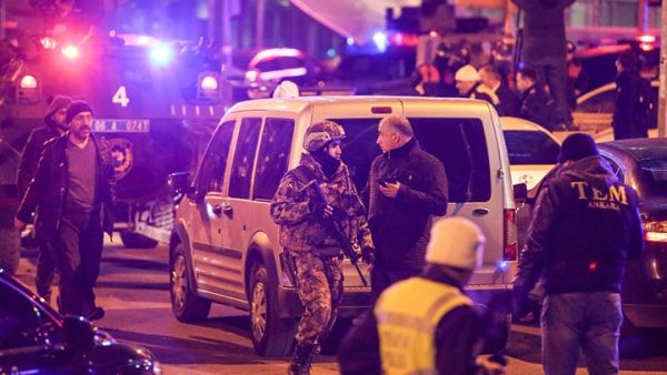 أوامر بضبط مئات الأشخاص ضمن التحقيق