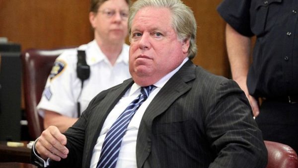 رجل أعمال مؤيد لترامب يقاضي قطر ويتهمها باختراق بريده