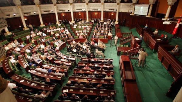 19 استقالة من نداء تونس تحول النهضة الى الحزب الاكبر في البرلمان