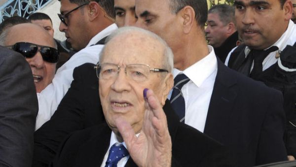 الارهاب يضرب تونس وسقوط قتلى في متحف باردو 