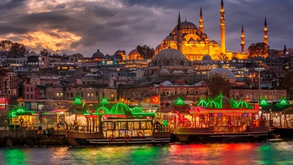 Turkey's tourism revenue reached $26.3 billion in 2017, the country's statistical authority announced on Wednesday. (File photo) Turkey's tourism revenue reached $26.3 billion in 2017, the country's statistical authority announced on Wednesday. (File photo)