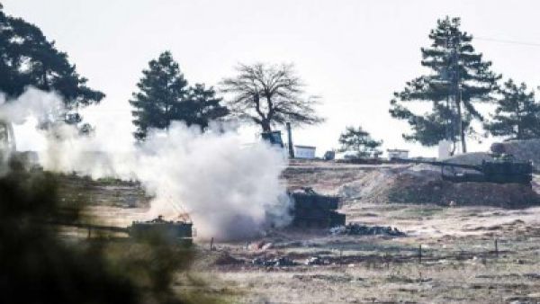 المدفعية التركية ترد “بالمثل” على إطلاق نار في سوريا
