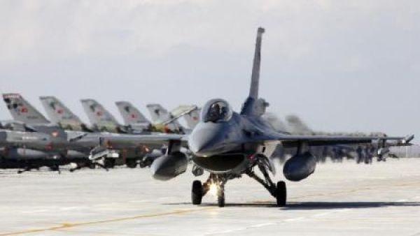 Three Turkish F-16 fighter jets struck Daesh targets in Syria. (Al Bawaba/File)