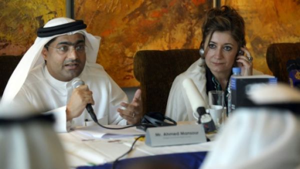 المدافع الاماراتي عن حقوق الانسان احمد منصور