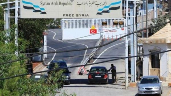 The Free Syrian Army and ISIS clashed last week in the border town of Azaz, prompting Turkey to close its Oncupinar border crossing (AFP)