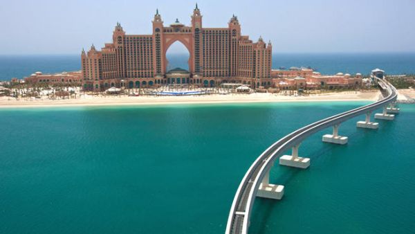 The Atlantis hotel in Dubai is the host of musicians, celebrities and high end businesses. [laingorourke.com]