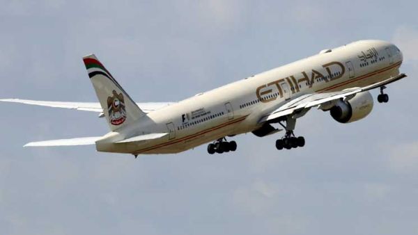 شركتا طيران الاتحاد وطيران الإمارات علقتا الرحلات الجوية إلى دمشق عام 2012