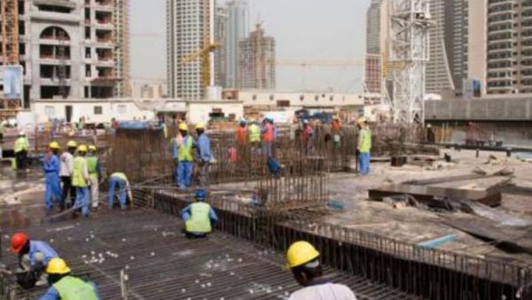 عمال وافدون في الامارات/ارشيف
