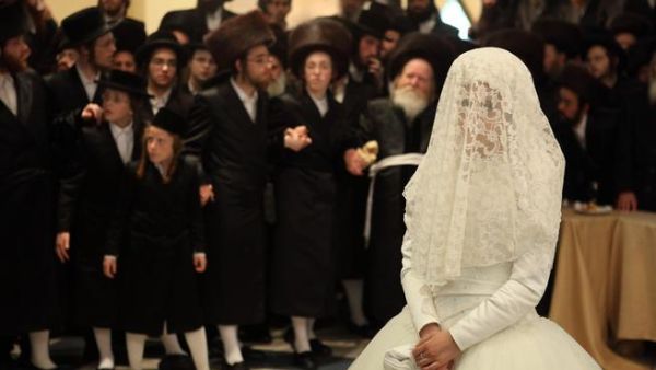 Some ultra-orthodox Jews have accused the Israeli Knesset of discrimination after it raised the national marriage age from 17 to 18. (Image via Times of Israel)