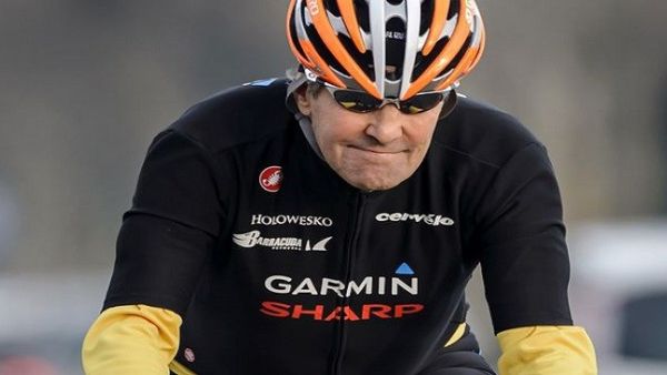 اصابة كيري بكسر في الفخذ بحادثة دراجات قرب جنيف