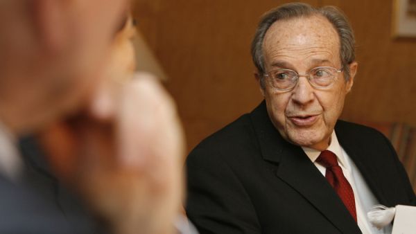 وزير الدفاع الأمريكي السابق وليام بيري