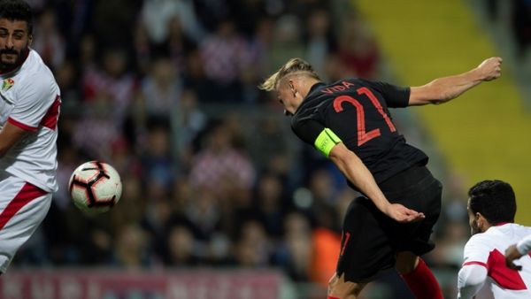 Vida nods in (Photo: HNS)