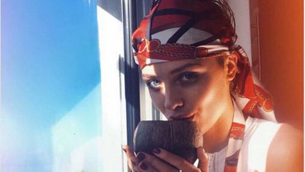 عارضة الأزياء الشهيرة واليس دي