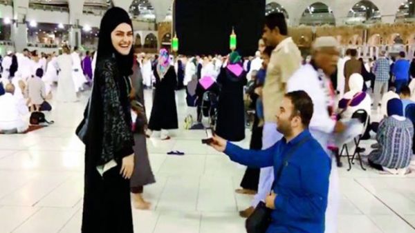 Not everyone was happy to see him propose in front of the Kaaba. (Saudi Gazette)