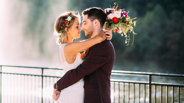 أفضل الإختيارات والإقتراحات لأغاني الزفاف لعام 2018