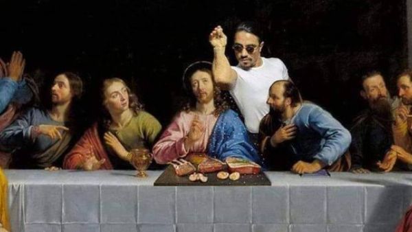 The Last Supper that had Salt Bae seasoning Jesus's food (Twitter)