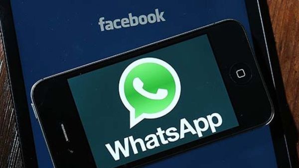 Egyptian MPs received a questionable text (Facebook /  WhatsApp)