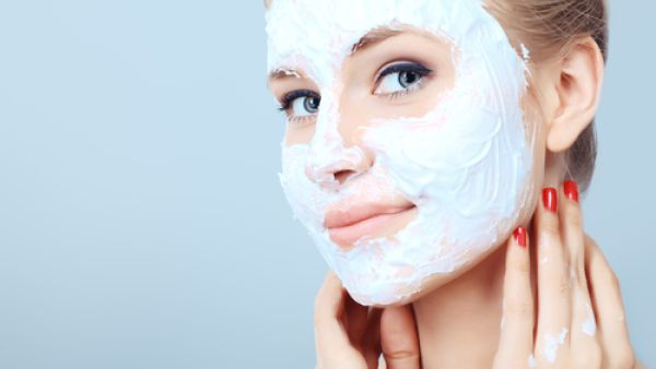 الوجه يحظى باهتمام خاص من قبل الشخص للمحافظة على جماله وإشراقه