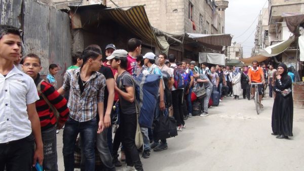 The Palestine Liberation Organization estimates that Daesh now controls at least 60 percent of Yarmouk refugee camp. (File photo)