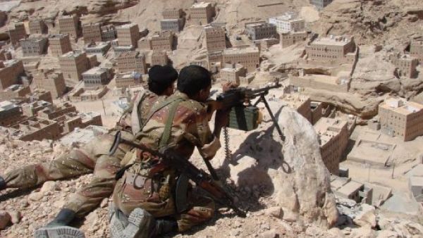 ميليشيات الحوثي تنهب 63 سفينة مساعدات