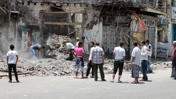 الدمار في مدينة عدن جنوب اليمن