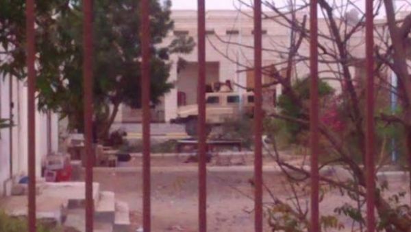 مسلحون يقتحمون جامعة عدن للمرة الثانية خلال ثلاثة أيام