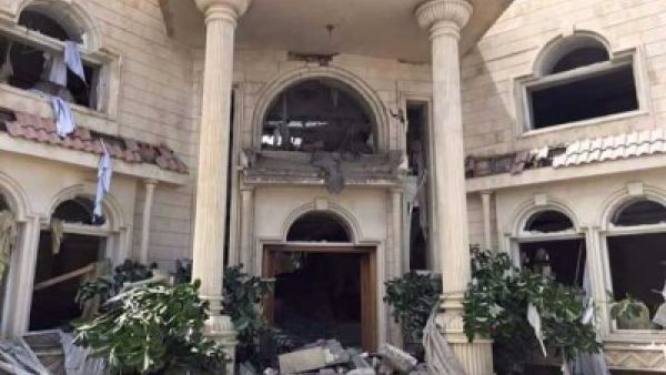 منزل السفير العماني الذي تعرض للقصف في اليمن