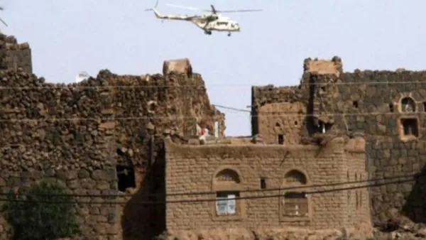 سلاح الجو اليمني ينفذ غارتين يصيب فيهما خطأ مسجد جعار