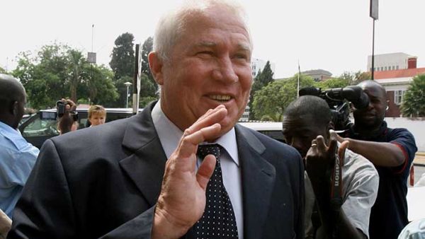  عثر على هيكل الطائرة المحترق بالقرب من مزرعة على بعد 16 كم شرق بلدة راتون 