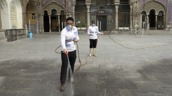 كانت أعداد حالات الإصابة الجديدة أقل قليلا