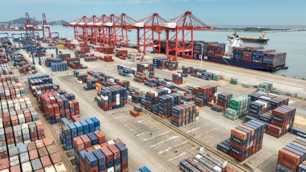 China exports drop in October despite growth in third quarter