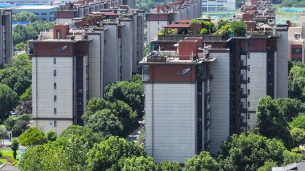 China’s Country Garden narrowly avoids default