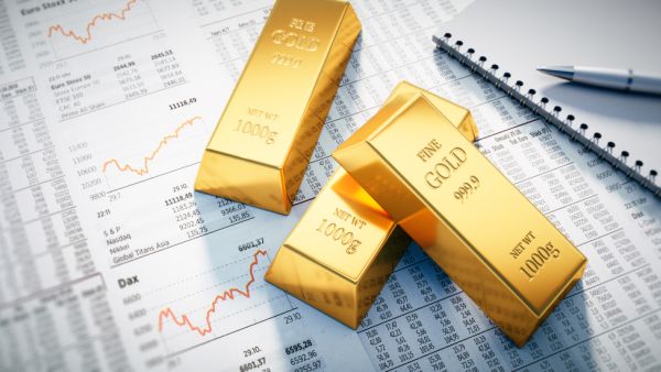 Gold prices hit record high, stocks worldwide up