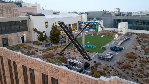 Musk removed X on San Francisco company rooftop