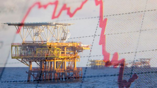 Oil prices slip on drop in China exports, imports data